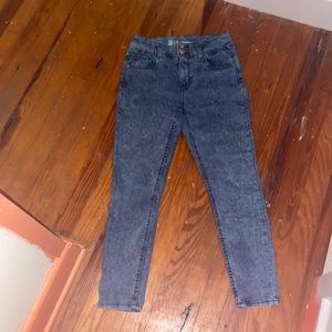 No Boundaries Jeans Color: blue  Size: Juniors 13